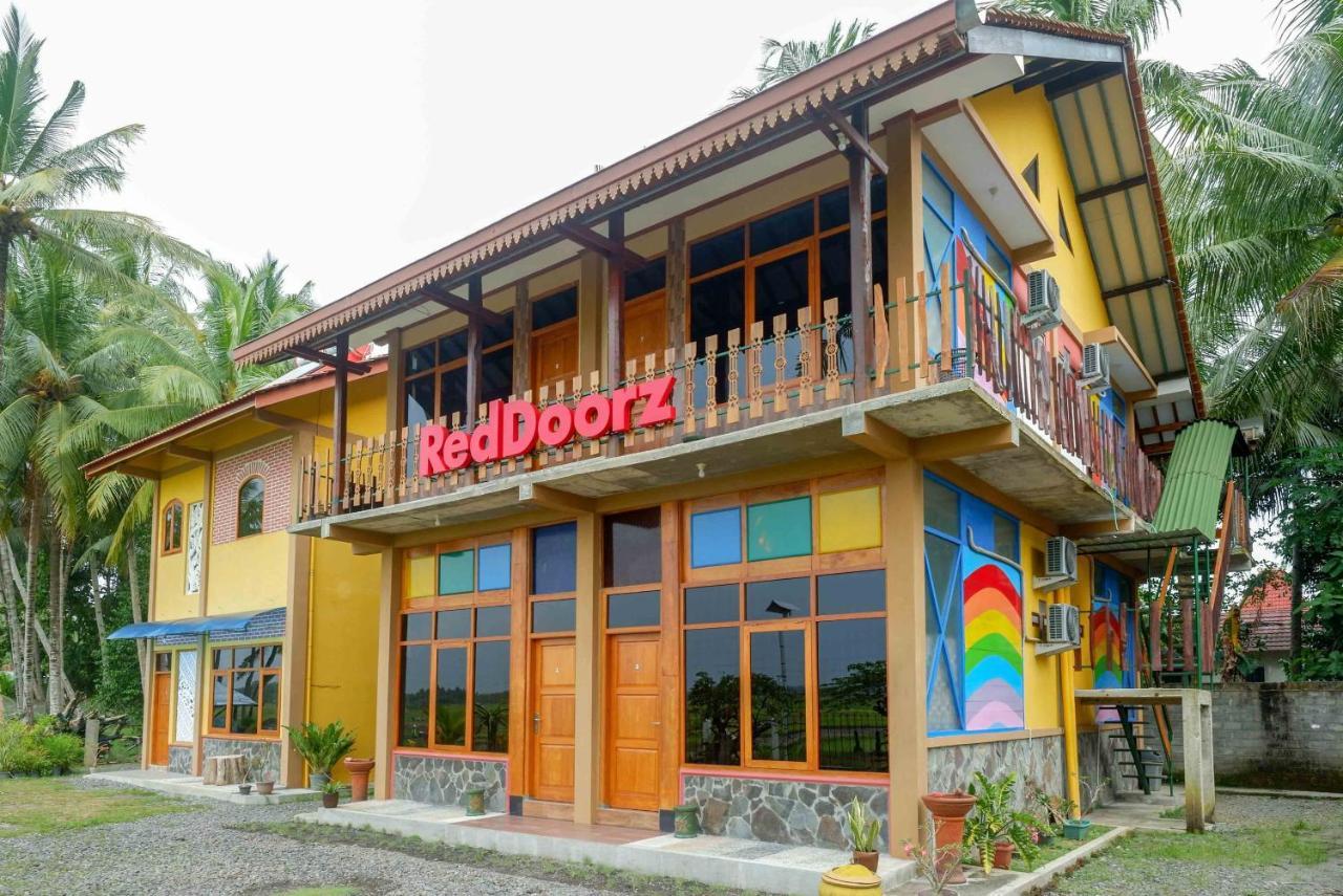 Reddoorz Near Yogyakarta International Airport Hotel Glagah  Exterior photo