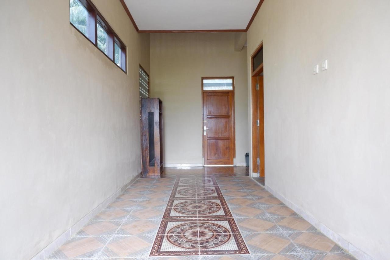 Reddoorz Near Yogyakarta International Airport Hotel Glagah  Exterior photo